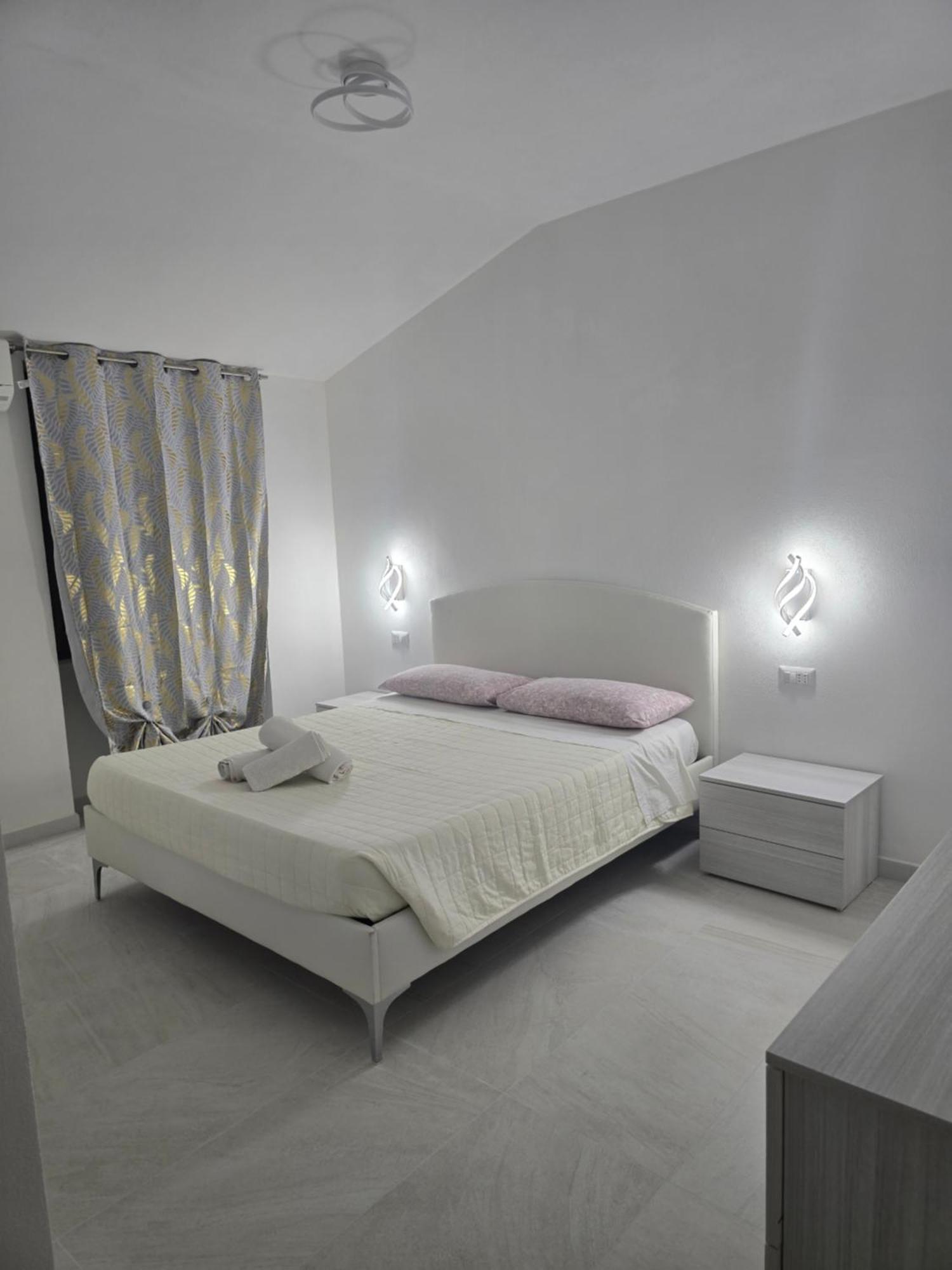 Guest House Tra Rocce E Mare ลามัดดาเลนา ภายนอก รูปภาพ